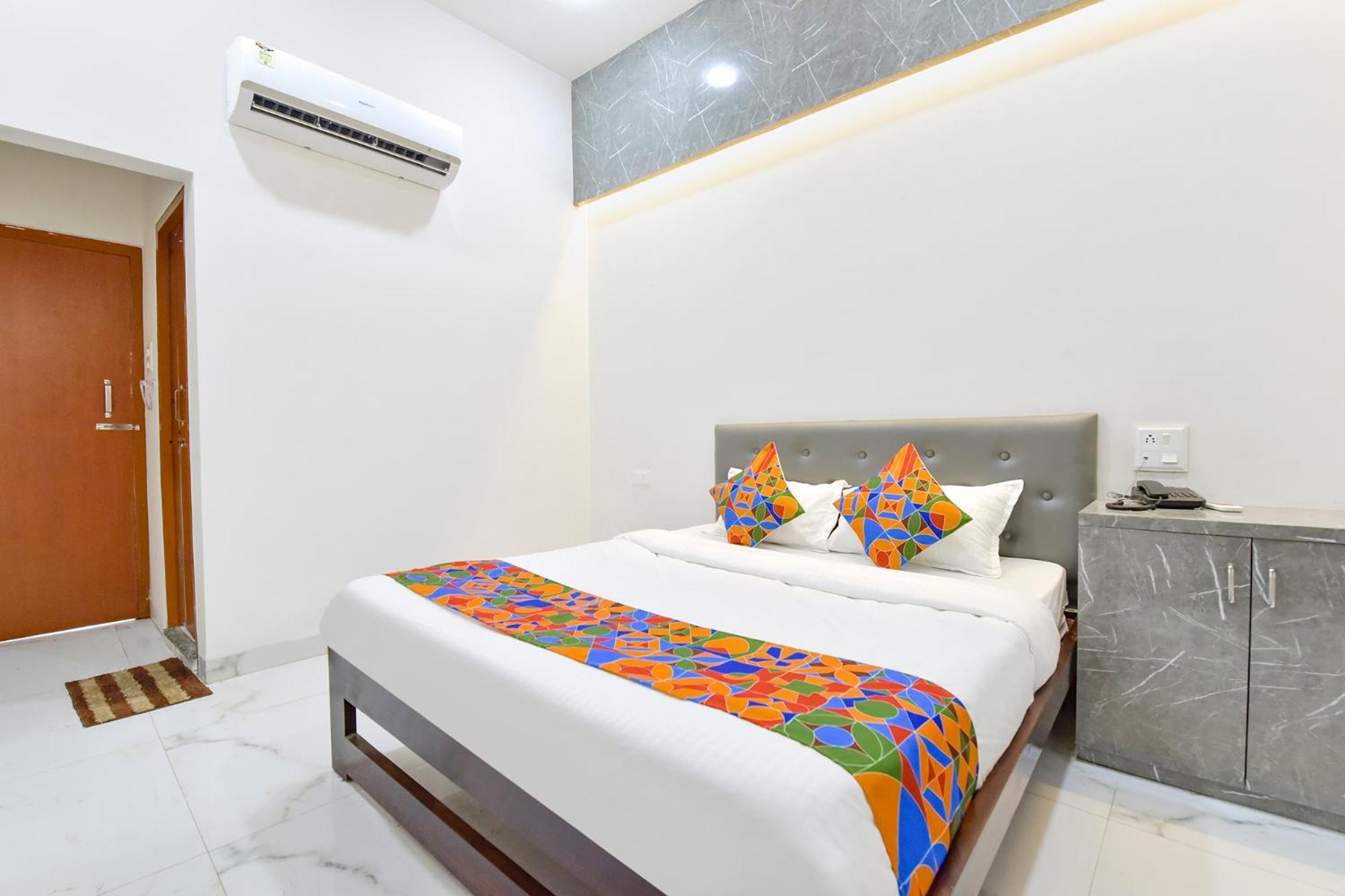 Fabhotel Grand Embassy Indore Exterior photo