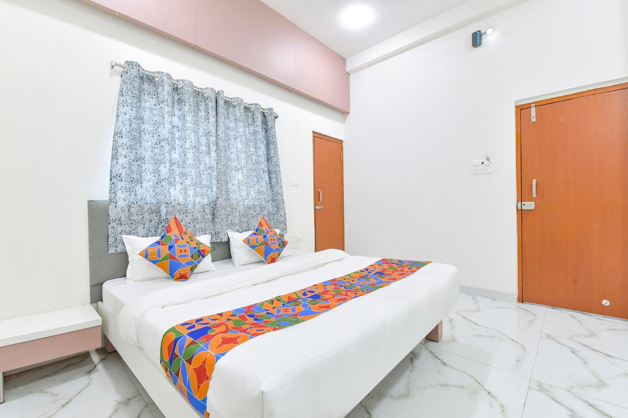 Fabhotel Grand Embassy Indore Exterior photo